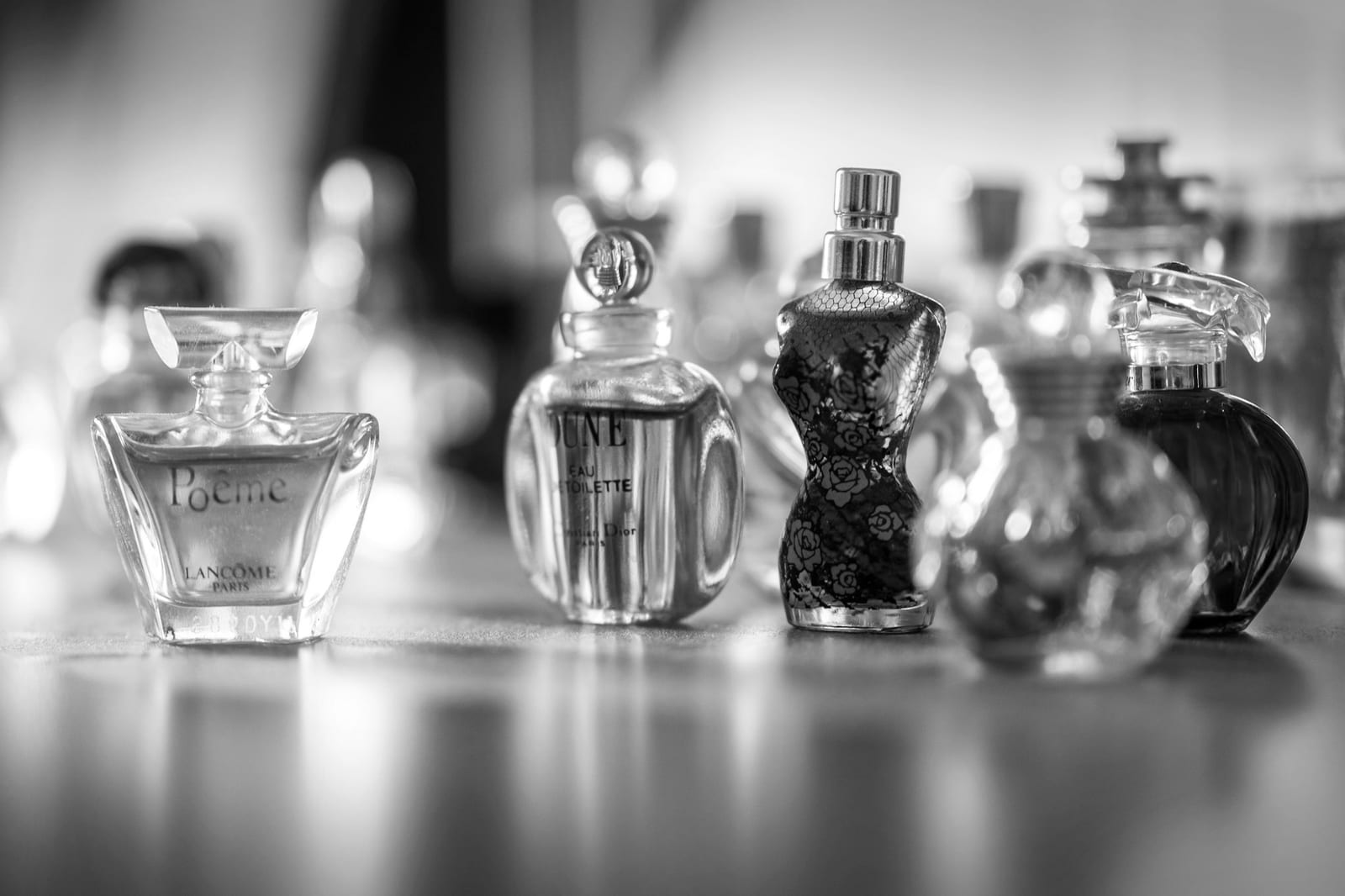 Glass bottle examined during visual inspection